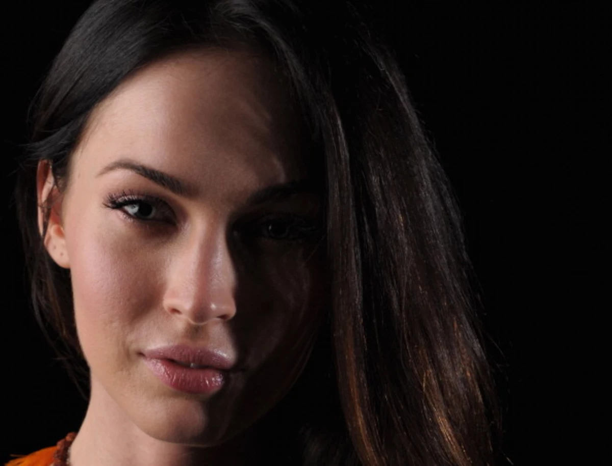 Megan Fox, Quit or Fired From Transformer Movies? And More News With a