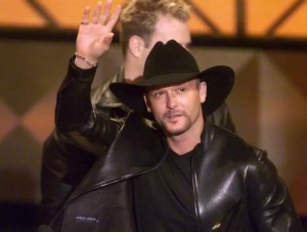 Tim McGraw Kicks Out Fan &#8211; Today In Country History
