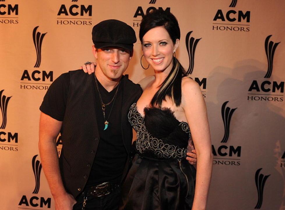Thompson Square, Reba McEntire Plus Carrie Underwood for Casey’s Taste of Country