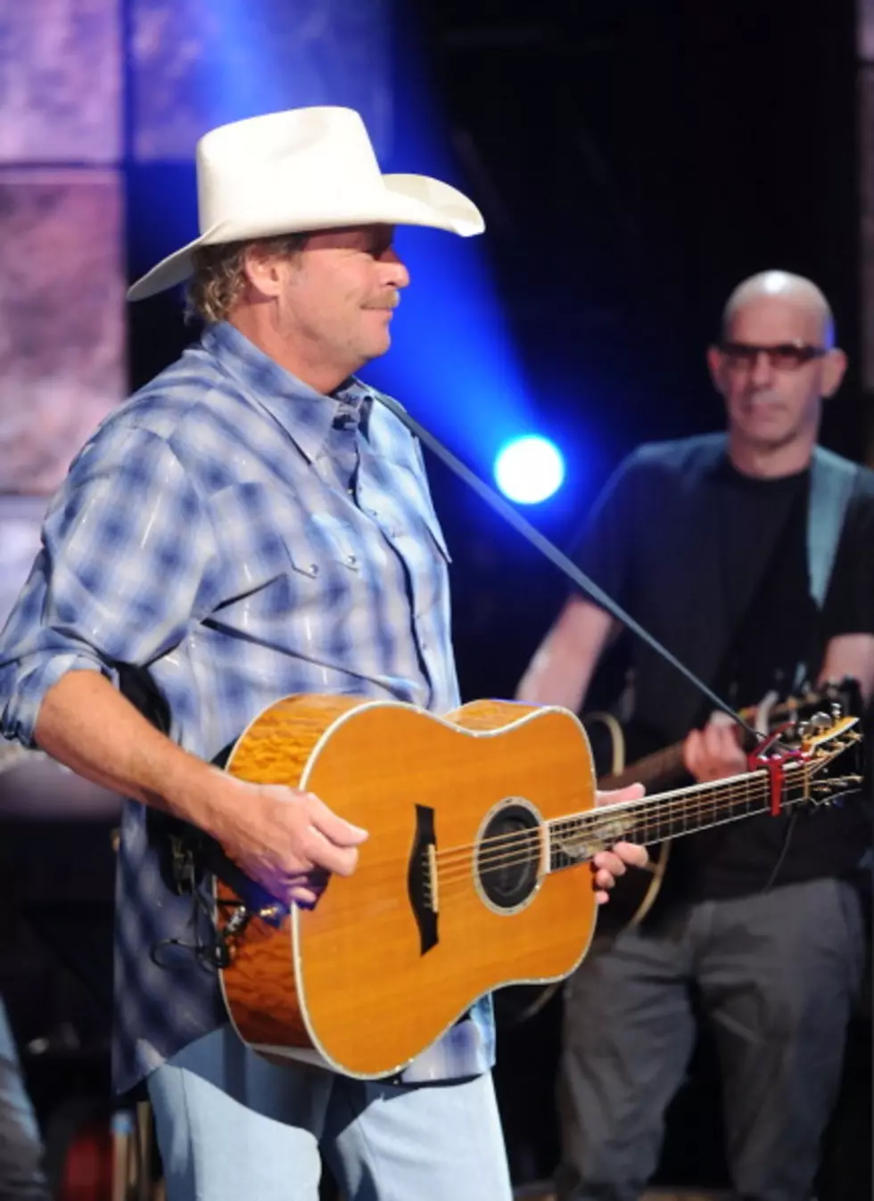 Alan Jackson In Concert At Glens Falls Civic Center With WGNA [VIDEO]
