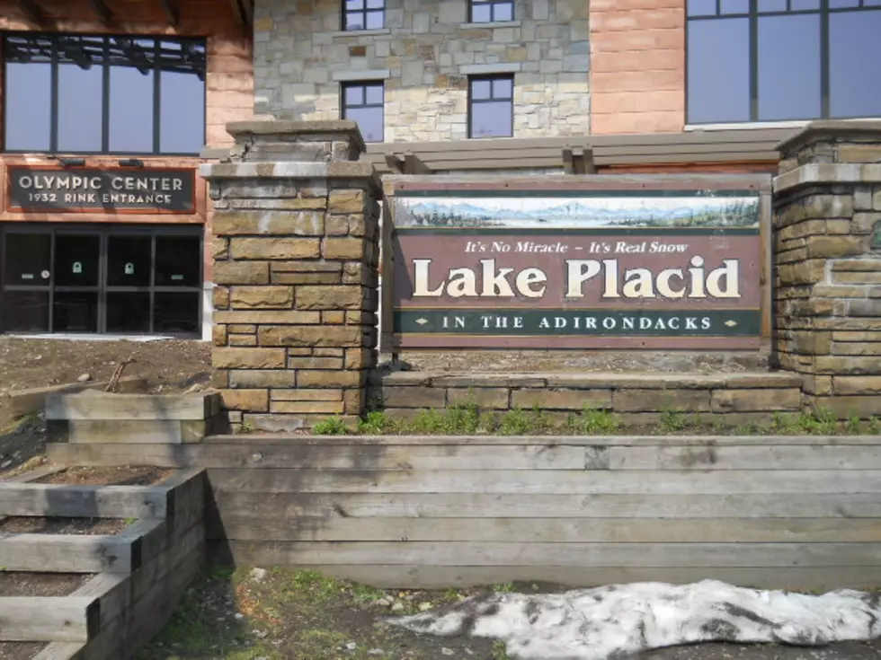 Lake Placid Resort Turns Gondolas Into Dining Areas [PIC]