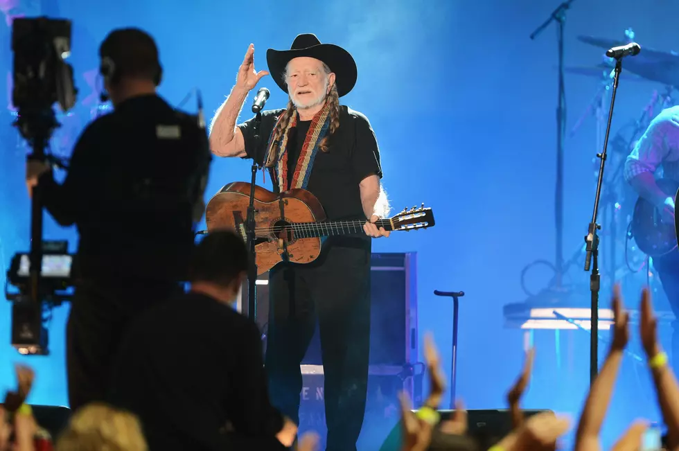 Willie Nelson and Lionel Richie &#8211; Two Legends Nominated For 2012 CMA Awards
