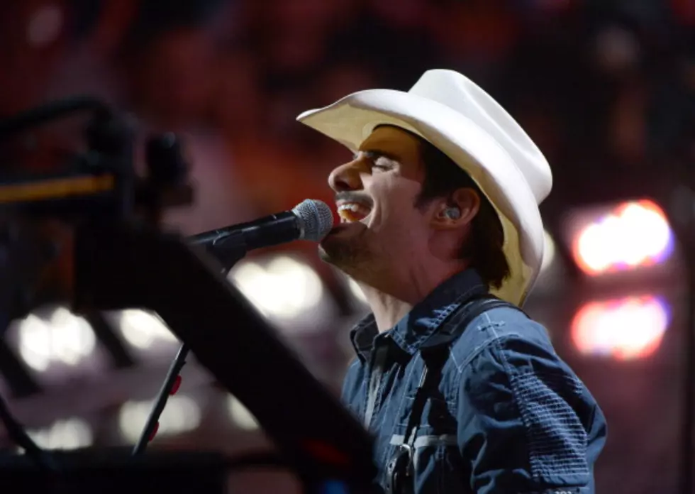 Brad Paisley And Other Country Stars Tweet About The Debates [AUDIO]