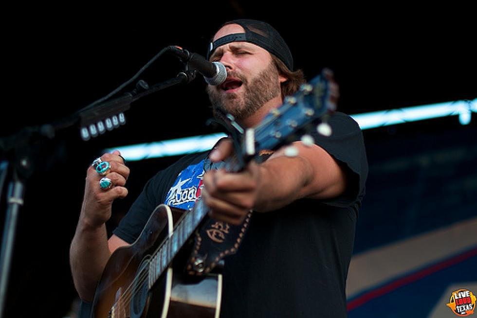 Randy Houser Is Ready To Rock Vapor WIth ‘GNA [VIDEO]