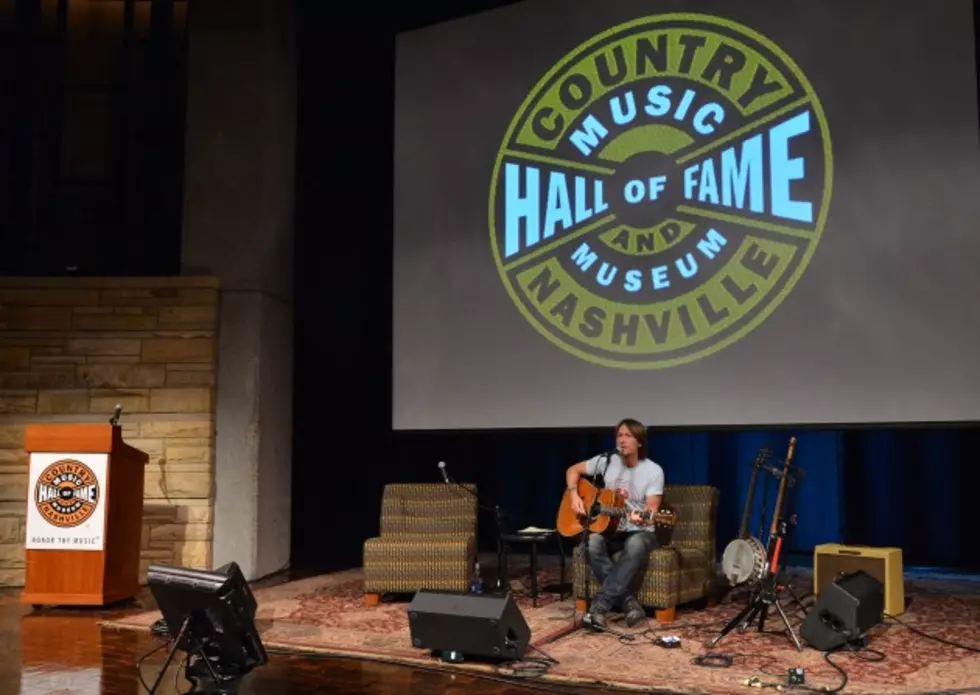 Who Is Going Into The Country Music Hall Of Fame In 2013?