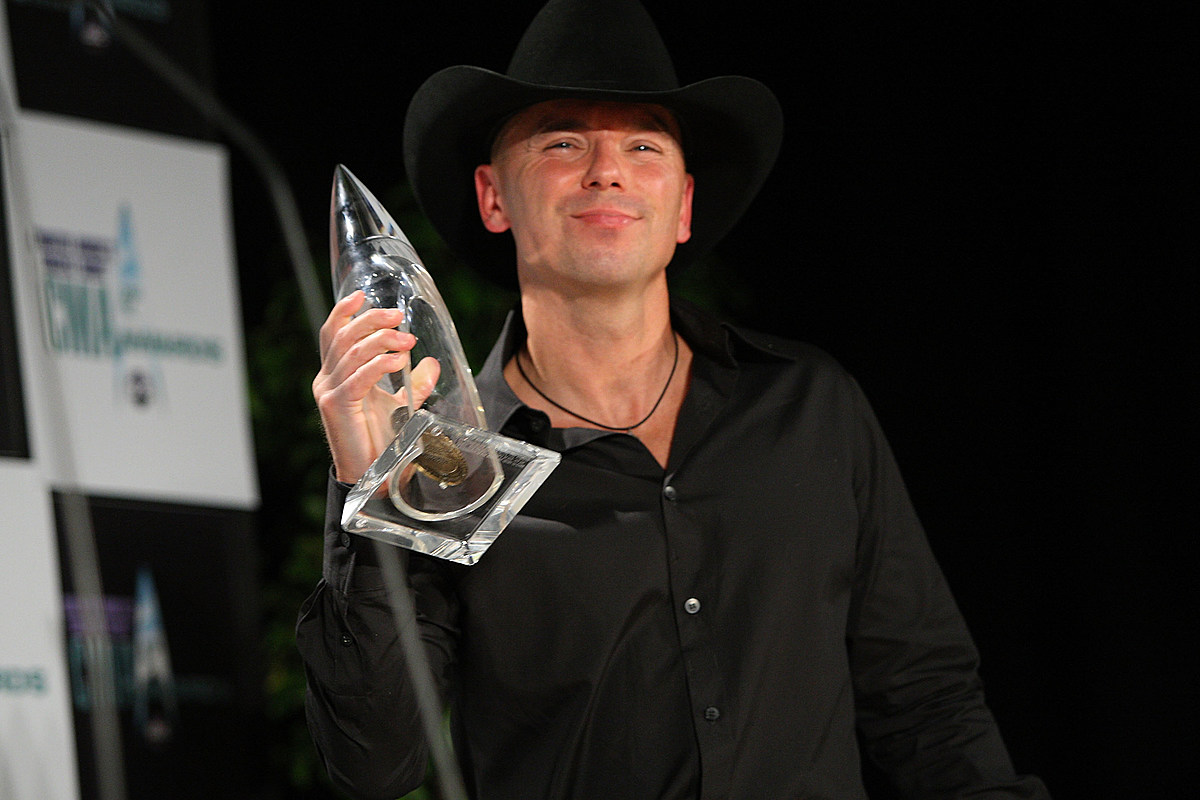 CMA Winners Entertainer of the Year