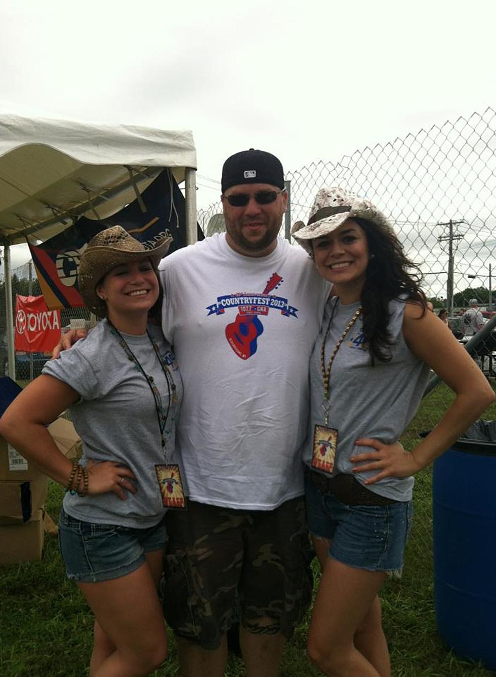 Countryfest Means Levack and Hot Chicks!