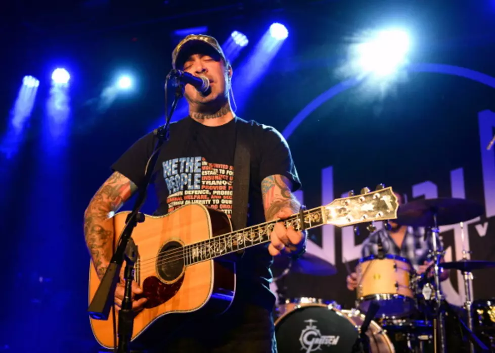 Aaron Lewis Returns to the Capital Region This Summer