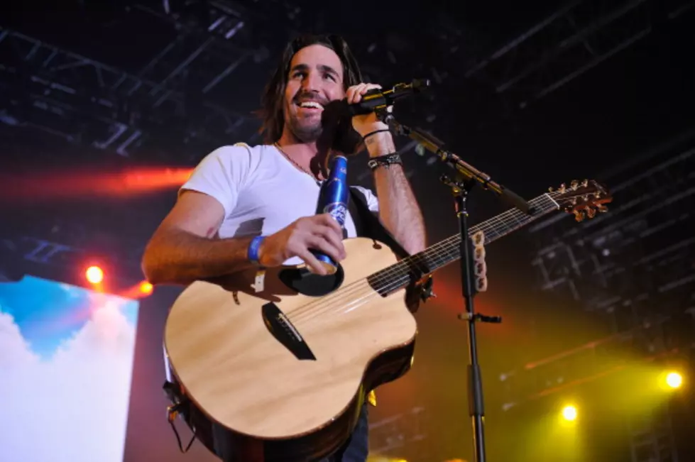 Country Fest Headliner Jake Owen Is Selling His Boat &#8211; Find Out How You Can Buy It!