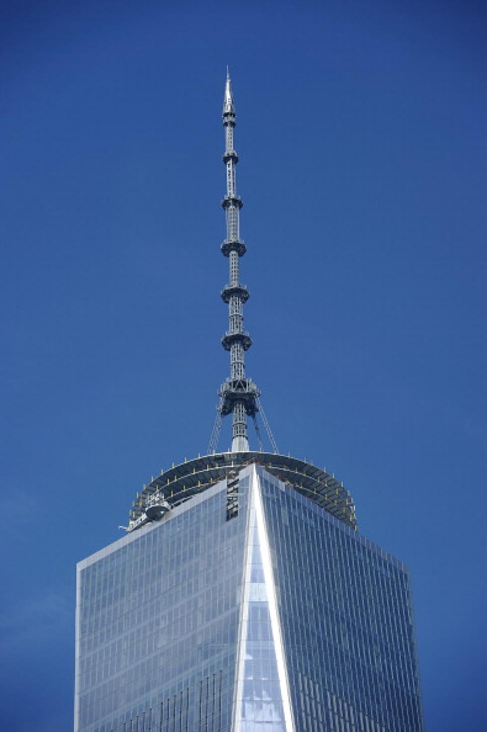 New Jersey Teen Climbs the Spire of the World Trade Center
