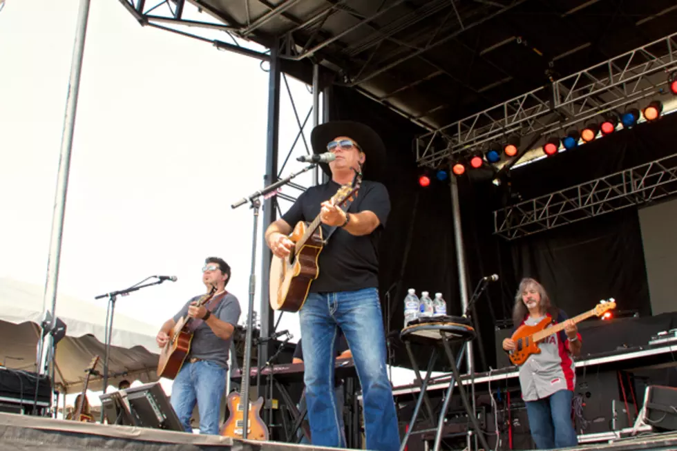 John Michael Montgomery Rocks Countryfest 2014 [PHOTOS] [PHOTOS]