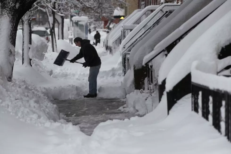 A Guy Falls On Ice, Drops His Shovel And It Plays Nirvana? I Cant Stop Watching This 10 Second Help! Video