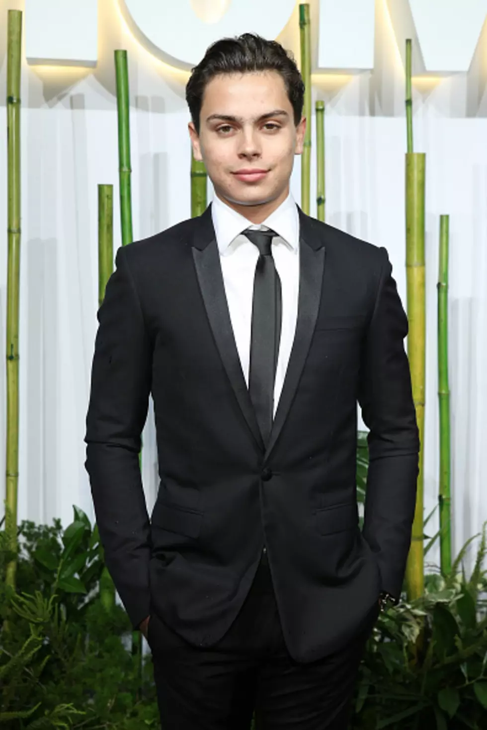 Jake T Austin’s New ‘Superfan’ Girlfriend Gives Hope to Us All