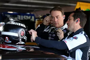 Harvick Signs Long Term Deal With Stewart &#8211; Haas