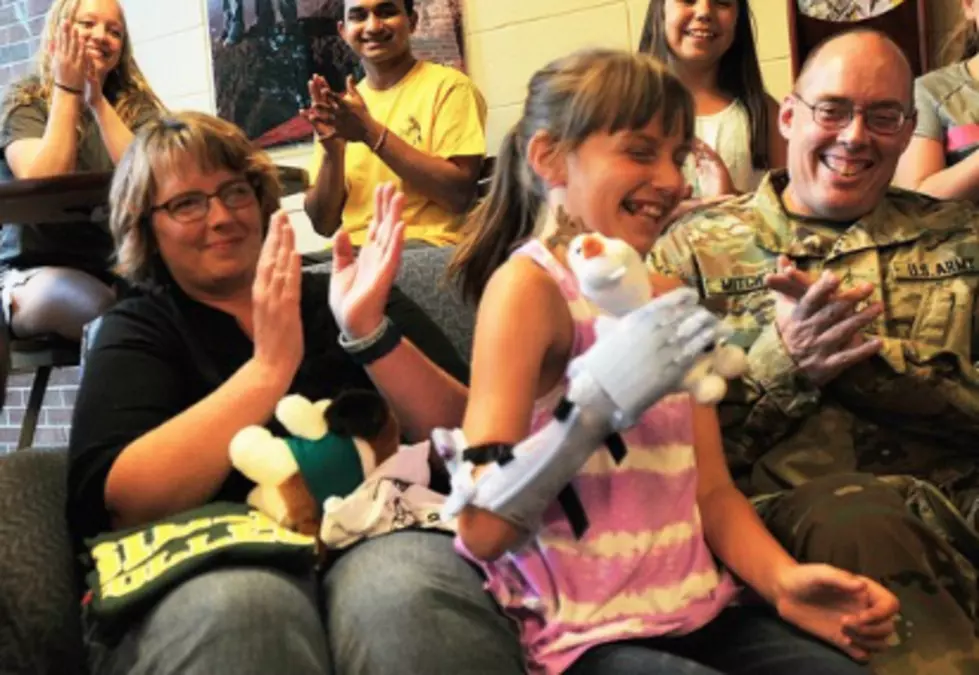Stillwater Girl Receives &#8216;Frozen&#8217; Themed Prosthetic from Siena College