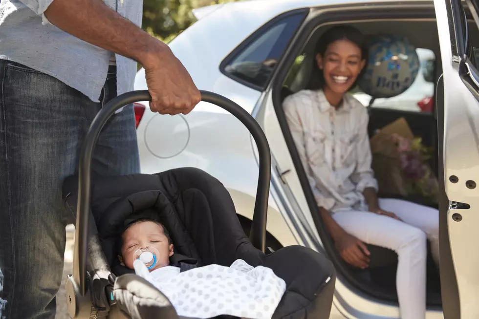 You&#8217;re Carrying Your Baby Wrong, How to Fix It [VIDEO]