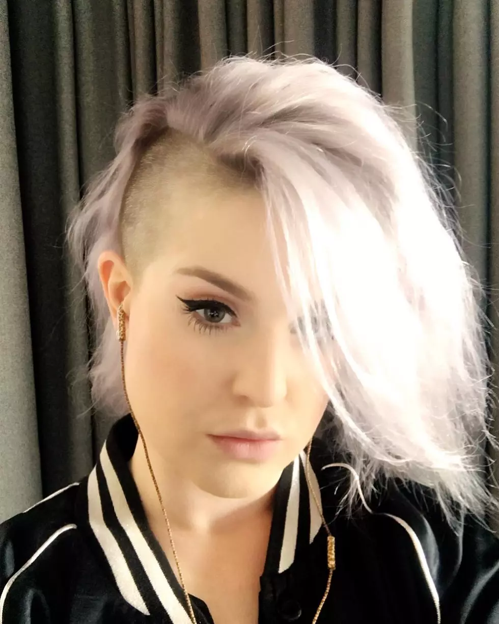 Kelly Osbourne Stands Up For Local Bullied 8 Yr Old