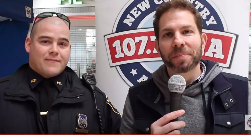 Albany Cop Gives Christmas To Kids On His Beat (VIDEO)