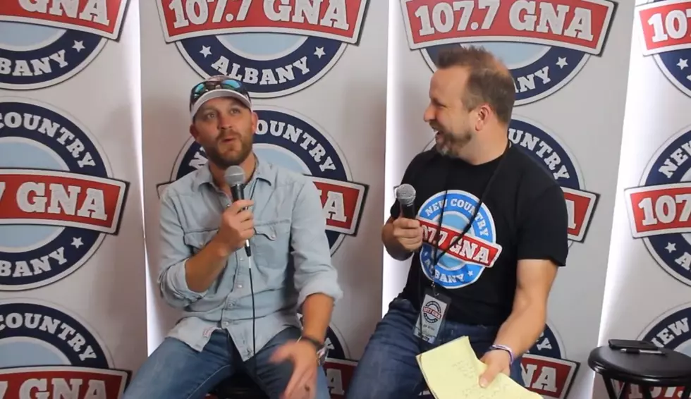 5 Questions With Justin Moore: Taste of Country Tailgate Edition