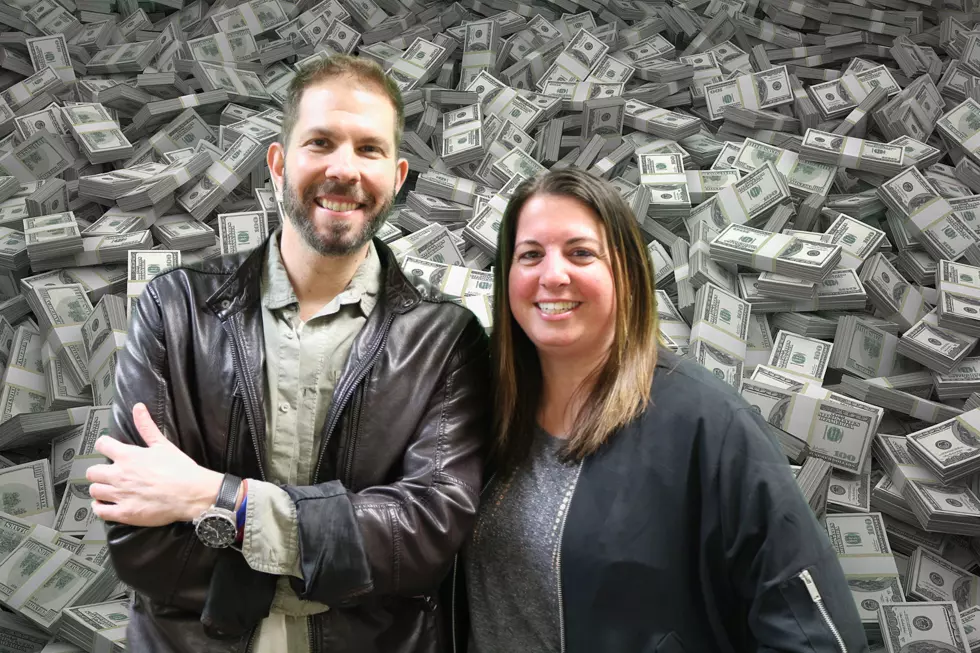 Win up to $5000 with Brian & Chrissy’s Cash