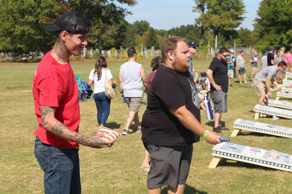 Cornhole Players Face Off for Budweiser Folds of Honor [PHOTOS]