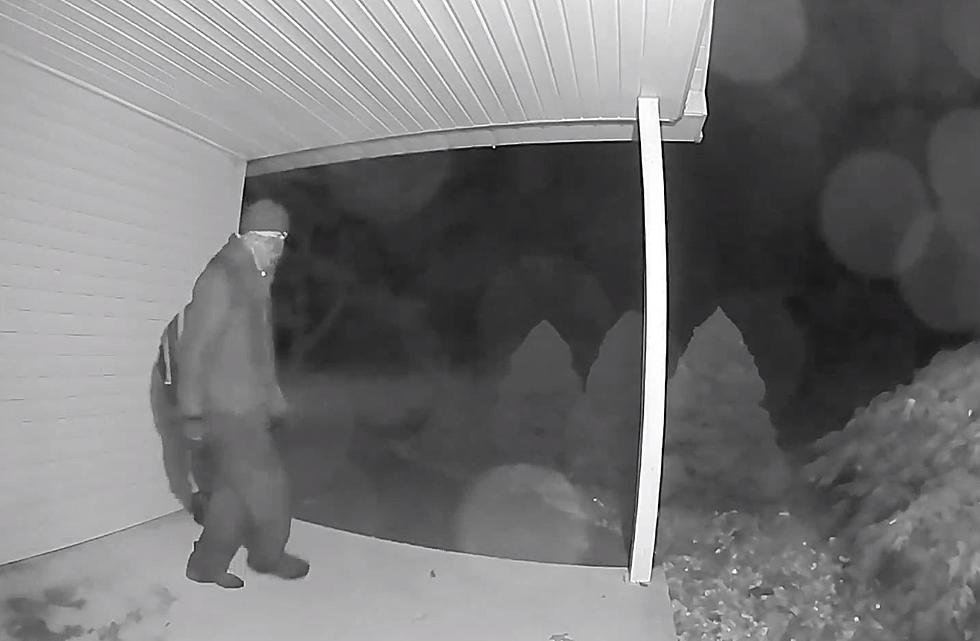 Clifton Park Homeowner Cams Spot Suspicious Man w/Bandana [WATCH]