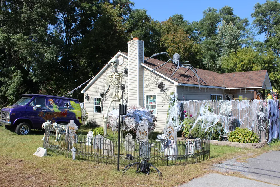 Zoinks! Scooby Doo and Skeletons in Schenectady wins Halloween (PICS)