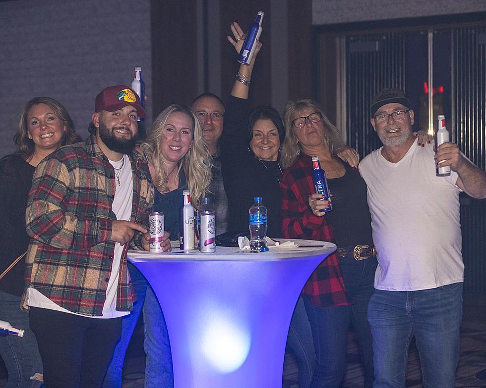 GNA Hotshots: Kickin&#8217; It Country At Rivers Casino Thanksgiving Eve