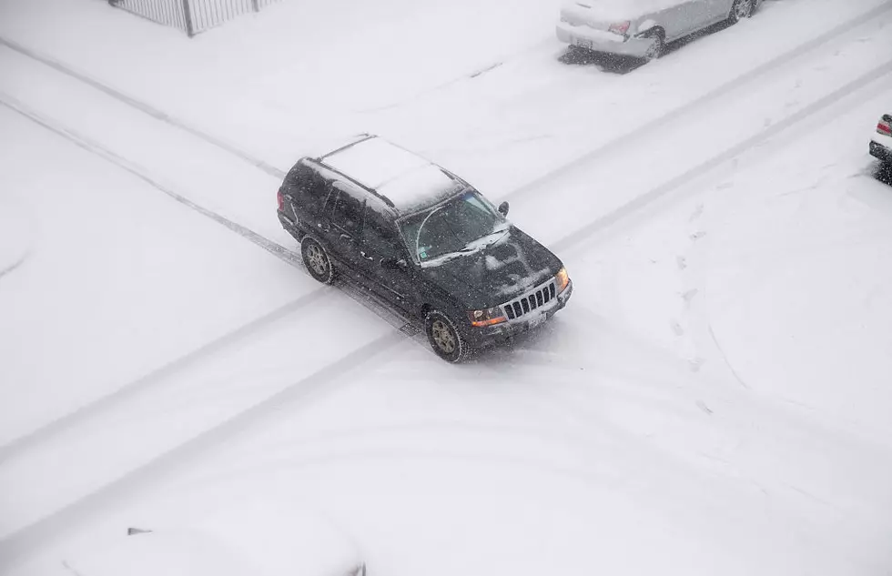 Spring Storm Brings Few Inches Of Snow To Chicago