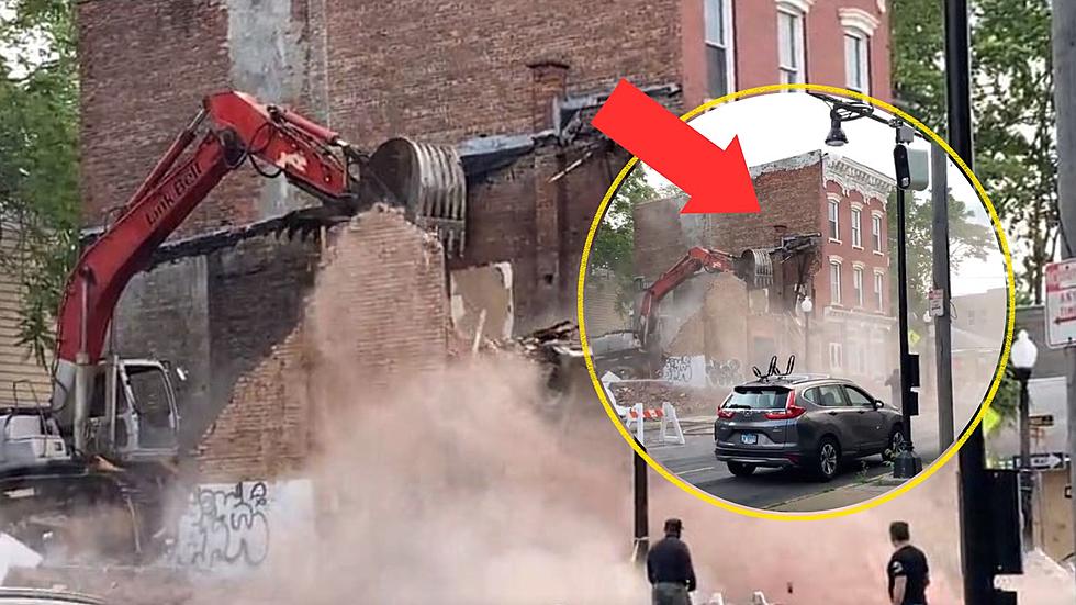 [WATCH] Car in Albany Avoids Near-Disaster During Recent Demo