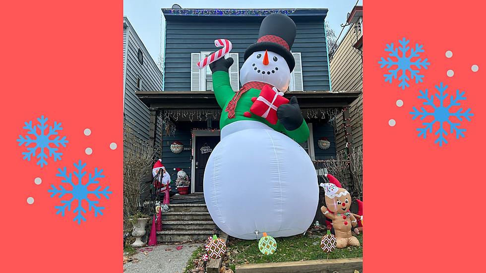 Driving Past ‘Colossal Snowman’ In Albany Makes Me So Happy