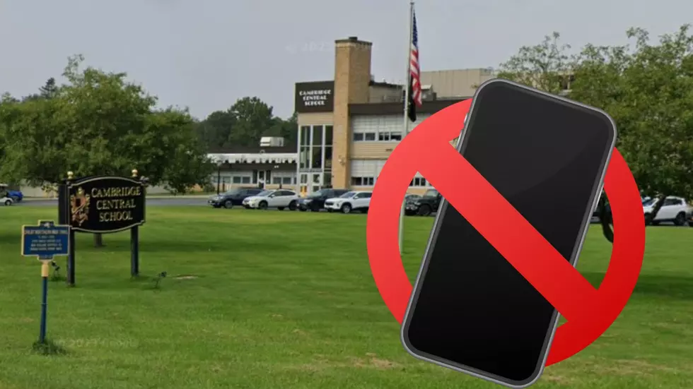 Upstate New York School One of First in Area to Ban Cell Phones
