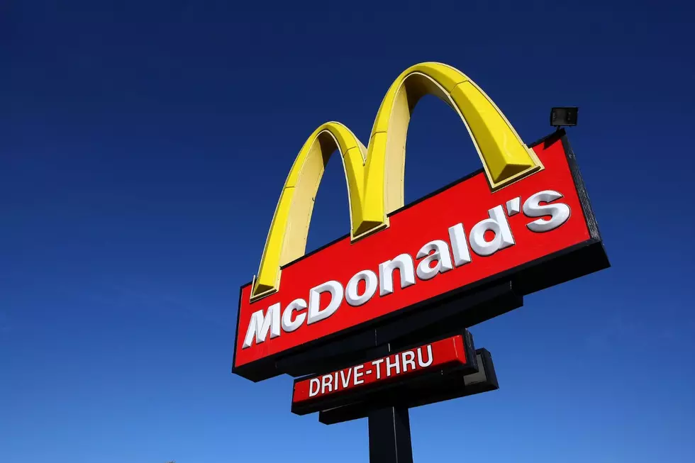Woman Slaps Man in NY McDonald's Drive Thru