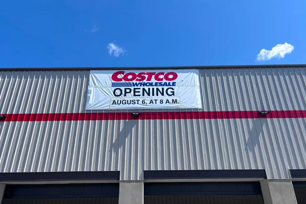 A sign on the Albany Costco that reads