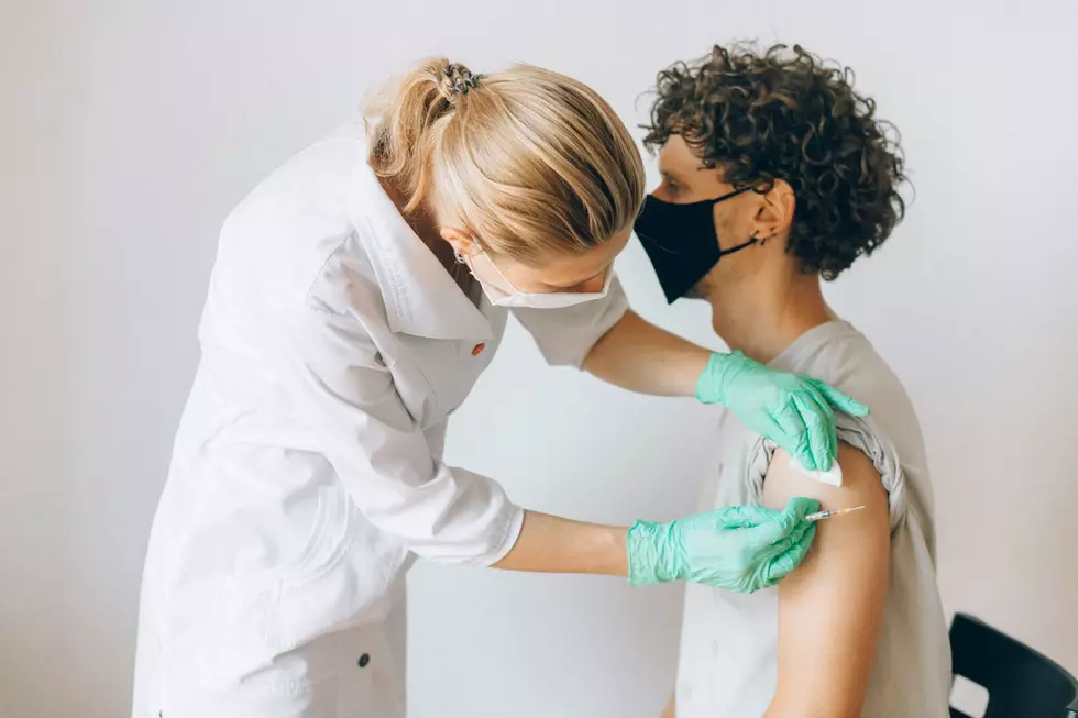 A man getting a vaccine