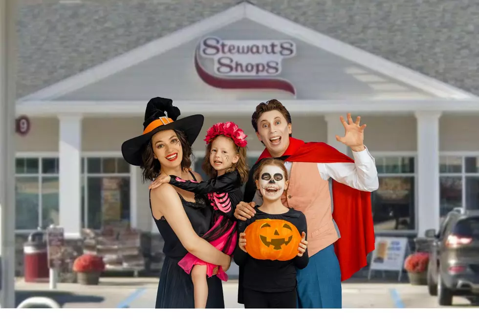 How To Score $200 to Stewart’s with Your Creative Halloween Costume