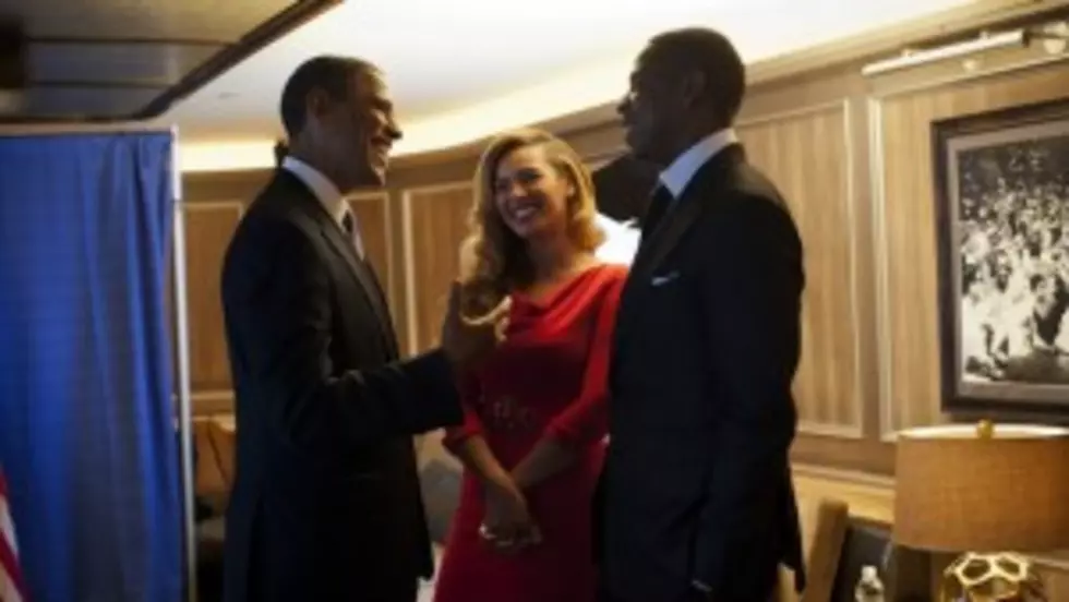 President Obama Listens to Jay-Z&#8217;s &#8220;My First Song&#8221; on the Campaign Trail