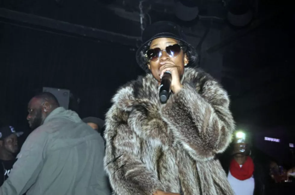 Dej Loaf Tears Down NYC Debut Performance With The LOX And Remy Ma