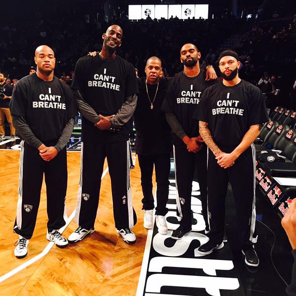 Jay Z, LeBron James, And How Those &#8220;I Can&#8217;t Breathe&#8221; Shirts Made It To Brooklyn
