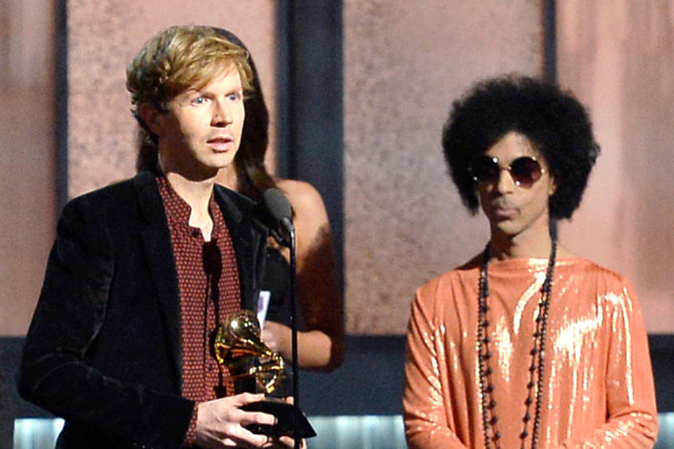Beck Agrees With Kanye West And Thinks Beyoncé Should&#8217;ve Won Album Of The Year