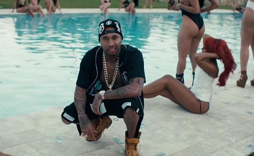 Tyga Hits the Weights in ’40 Mill’ Video