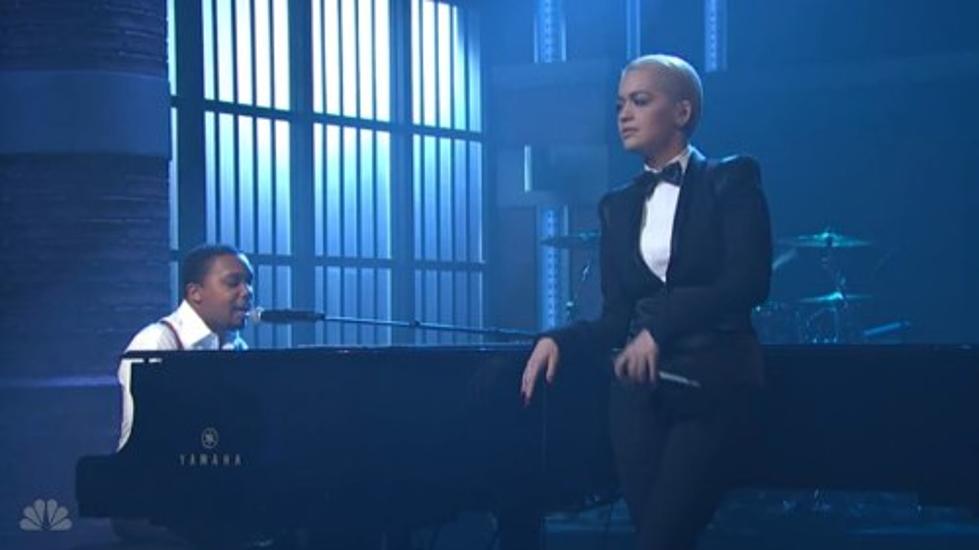 Charles Hamilton and Rita Ora Perform ‘New York Raining’ on ‘Late Night’