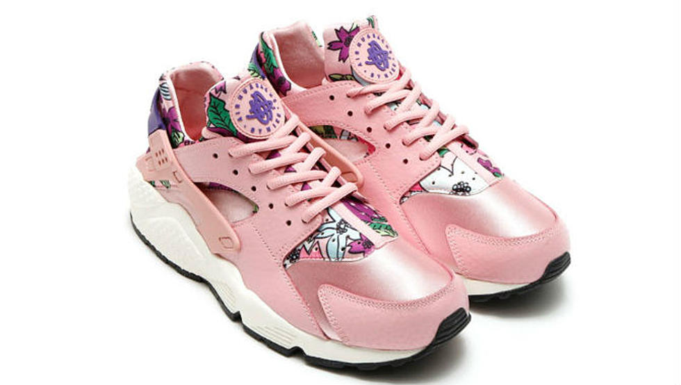 Nike Women’s Air Huarache “Floral Pack”