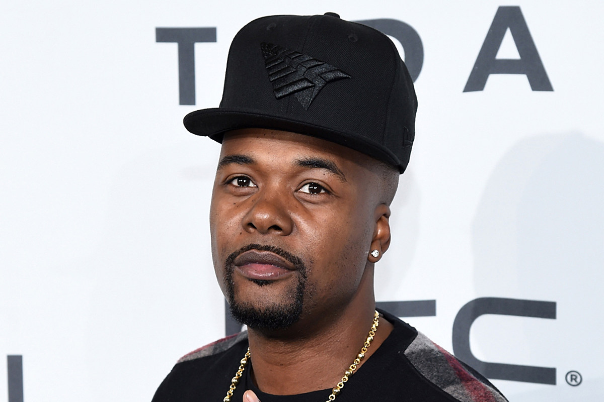 The 43-year old son of father (?) and mother(?) Memphis Bleek in 2022 photo. Memphis Bleek earned a  million dollar salary - leaving the net worth at  million in 2022