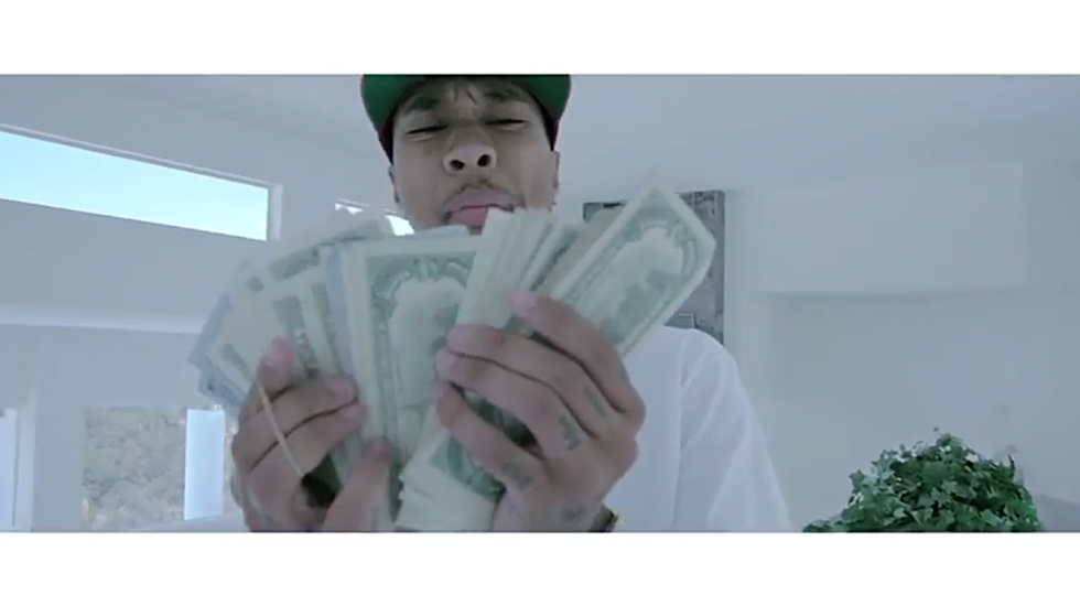 Tyga Lives the Baller Life in “Master Suite” Video