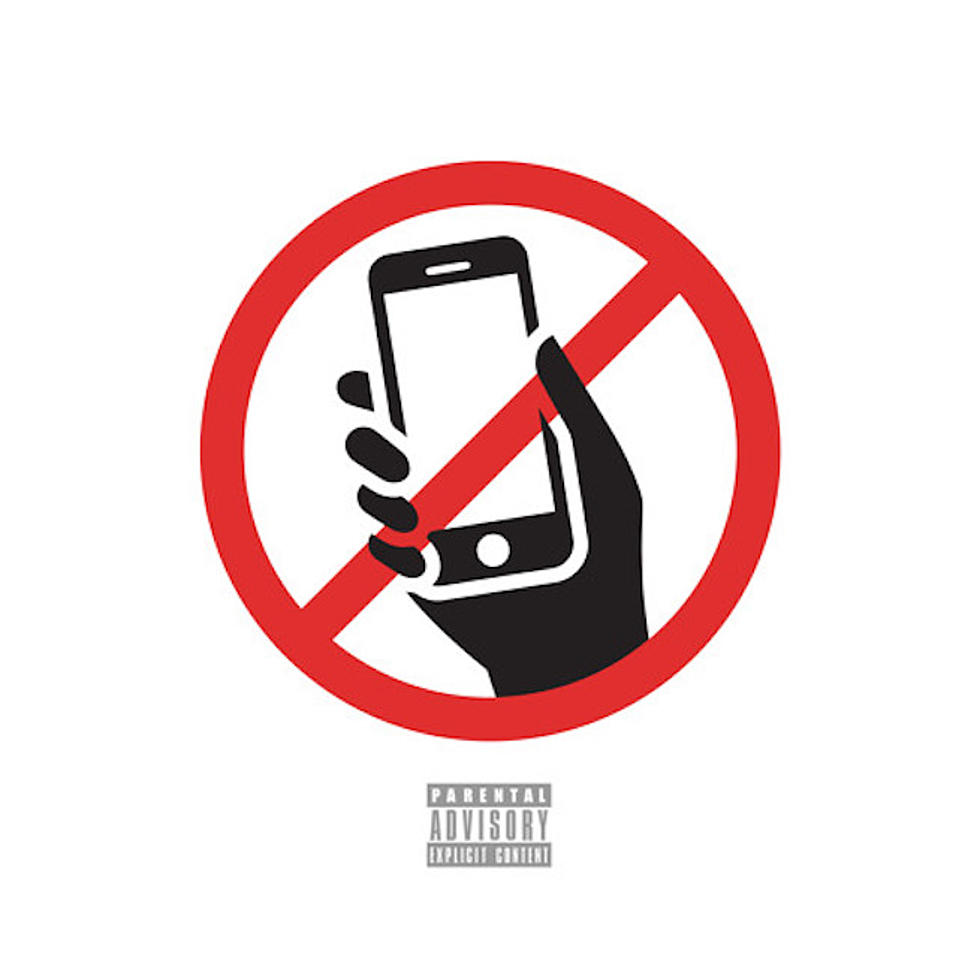 Listen to Wiz Khalifa and Snoop Dogg, “No Social Media”