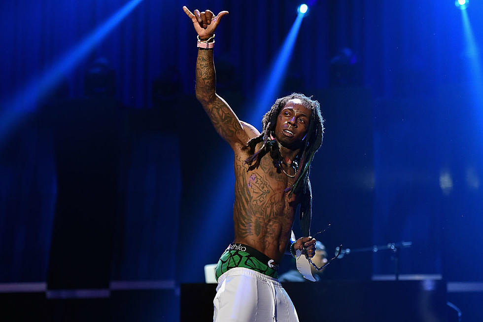 Lil Wayne Has Elbow Surgery