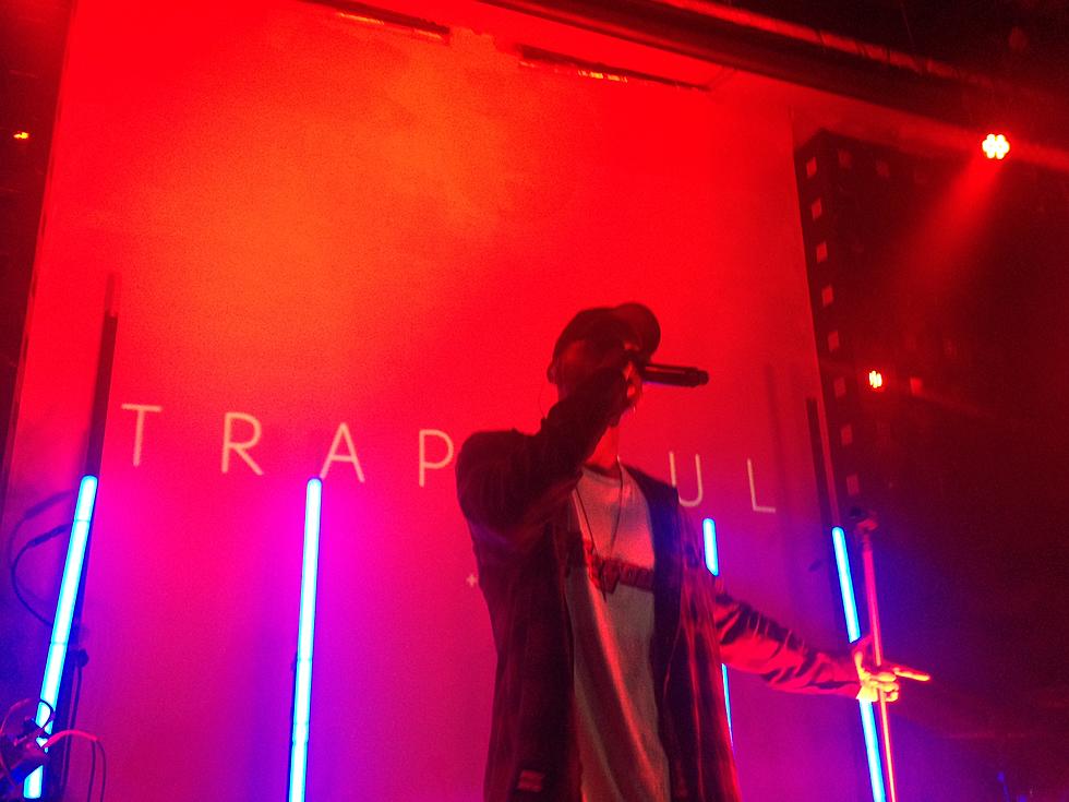 Listen to Bryson Tiller, "Smoke Me Out"