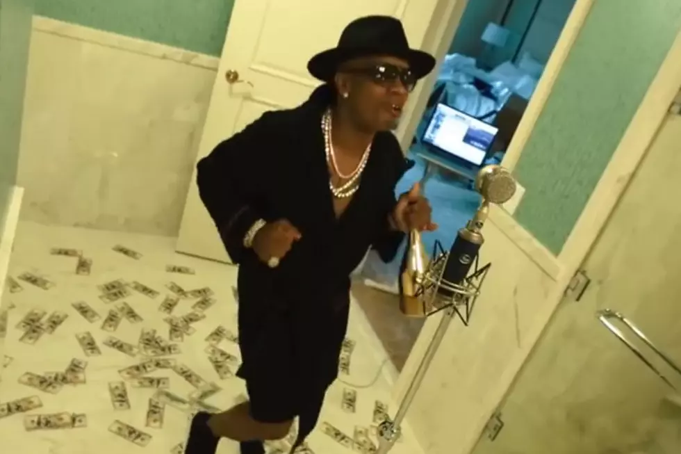Athletes Can't Stop Doing Plies' "Running Off the Plug Twice" Dance