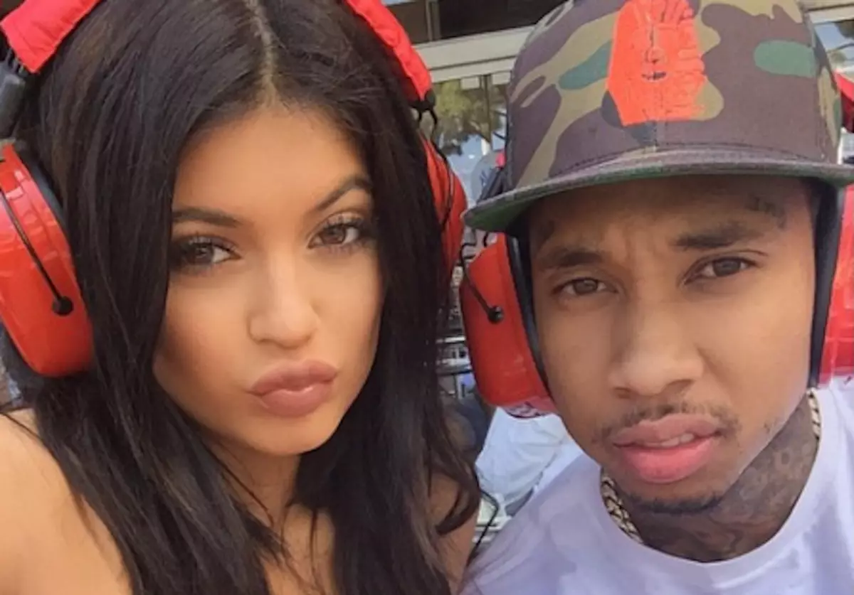 Tyga Posts Picture of Kylie Jenner on Instagram - Tyga Deletes Instagram of Kylie  Jenner in Bed